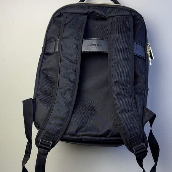 Kenneth Cole Reaction Dark Gray Backpack NWOT - Picture 2 of 11